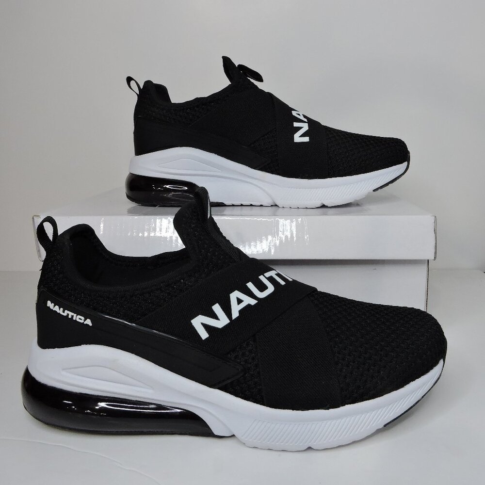 Nautica Carpo mens Low-Top slip-on Sneakers. brand new.